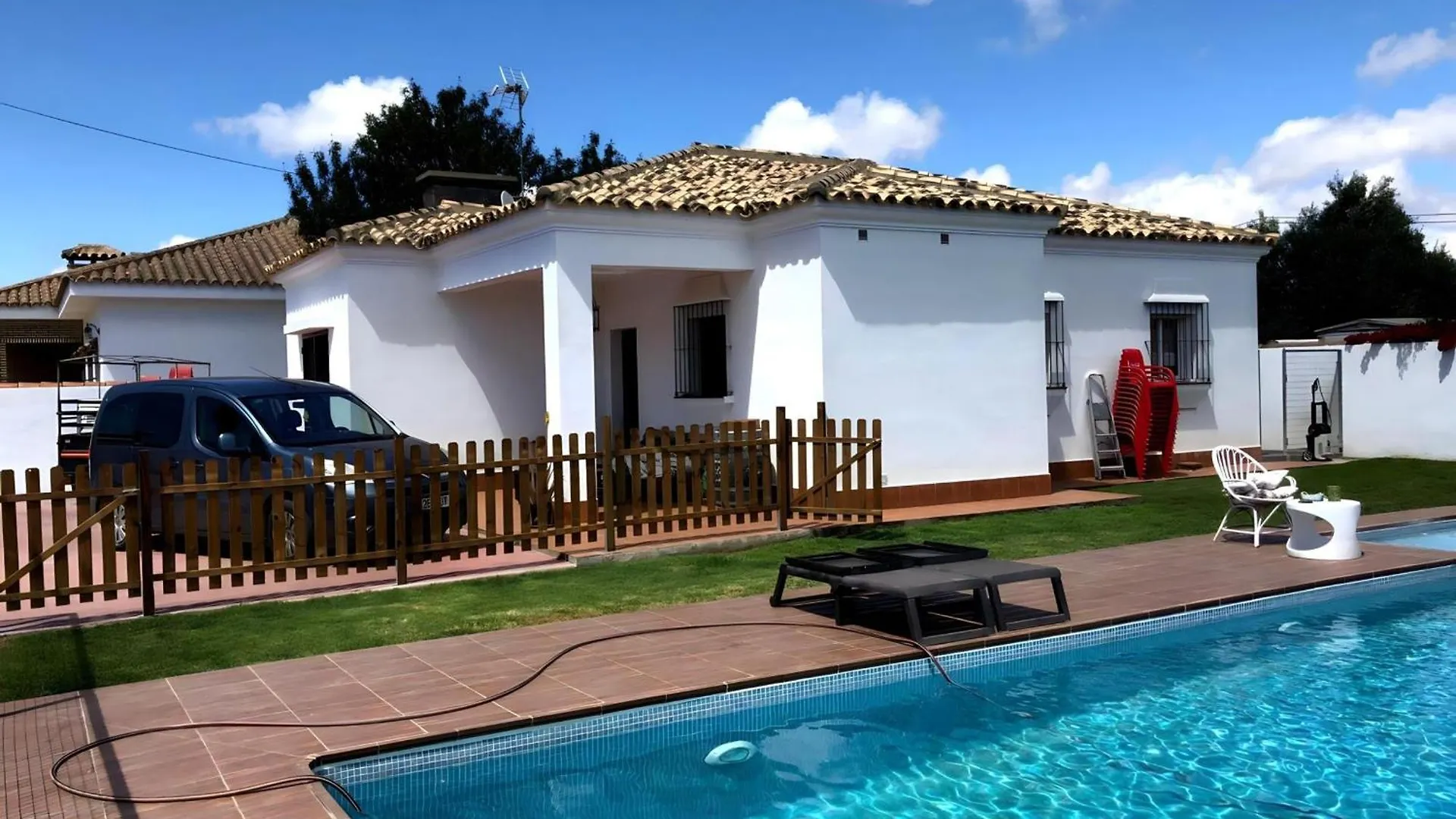 Chalet Con Piscina Privada Y A/C, Ideal Para Familias Y Mascotas En Chiclana De La Frontera - Es-180-288